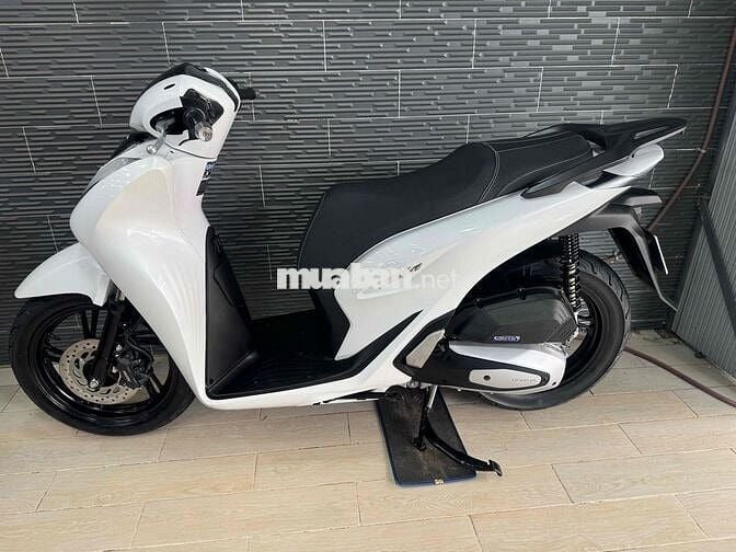 Honda SH125 2022 Trắng đen 11000 km
