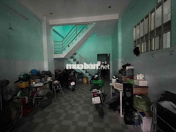 Chính Chủ Cần 6x30 Hẻm 115 Phạm Hữu Lầu Trệt 3 lầu 13 phòng và 1 nhà n