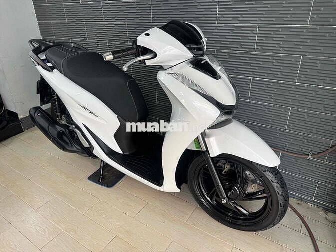 Honda SH125 2022 Trắng đen 11000 km