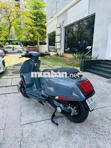 Lambretta X125 2k km màu Xám