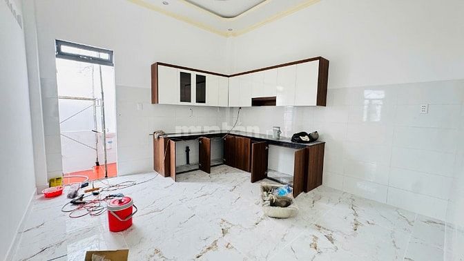 MUA ĐẤT TẶNG NHÀ 10x20 - 2 TỶ XXX LÔ GÓC 2 MẶT TIỀN NGAY BỬU LONG