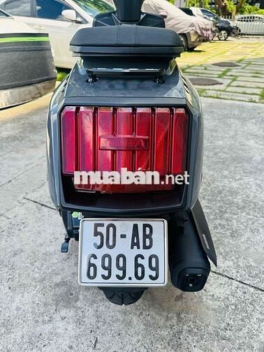 Lambretta X125 2k km màu Xám