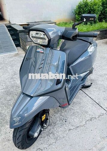 Lambretta X125 2k km màu Xám