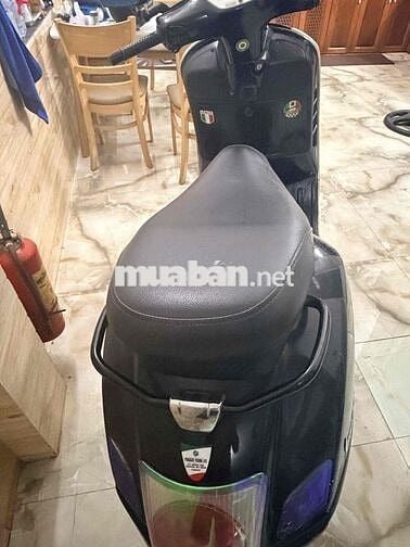 Piaggio GTS 125 cc Đen nhập Ý