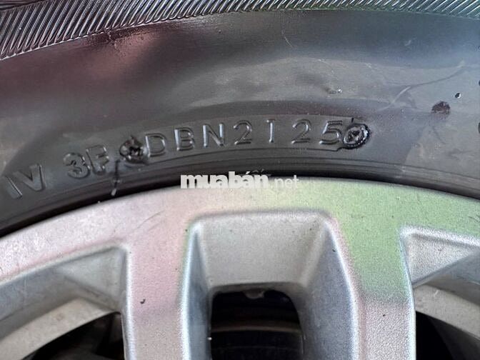 Ford Ranger XLS AT 1 cầu 2024 27500 km Màu cam
