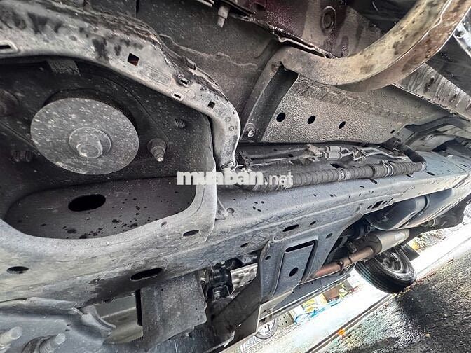 Ford Ranger XLS AT 1 cầu 2024 27500 km Màu cam