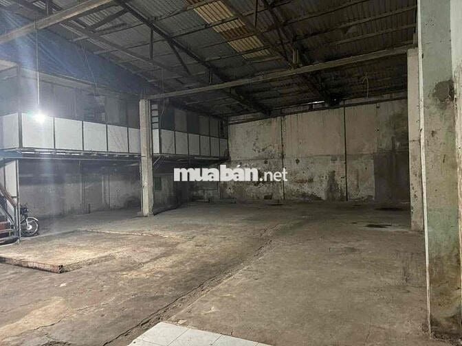 Nhà MTKD Khuông Việt.Tân Phú.DT:10m X 30m nở hậu. kết cấu trống suốt.