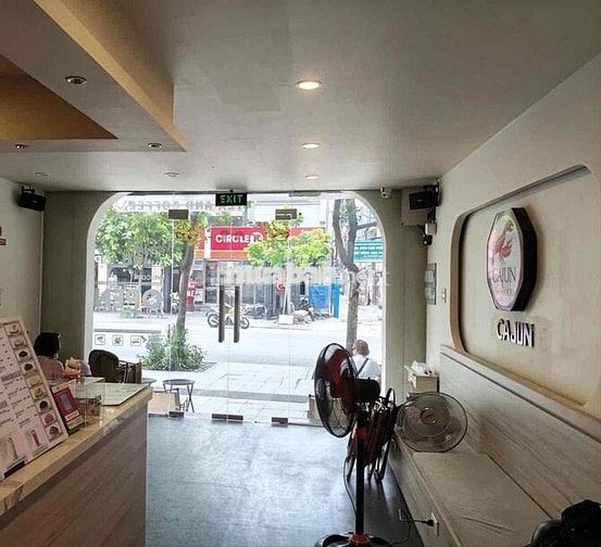 Cho Thuê Nhà Mặt Tiền 210A Nguyễn Khắc Nhu, Quận 1