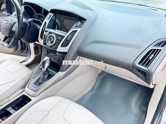 Ford Focus SX 2016 Tự động màu Xám
