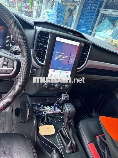 Ford Ranger XLS AT 1 cầu 2024 27500 km Màu cam