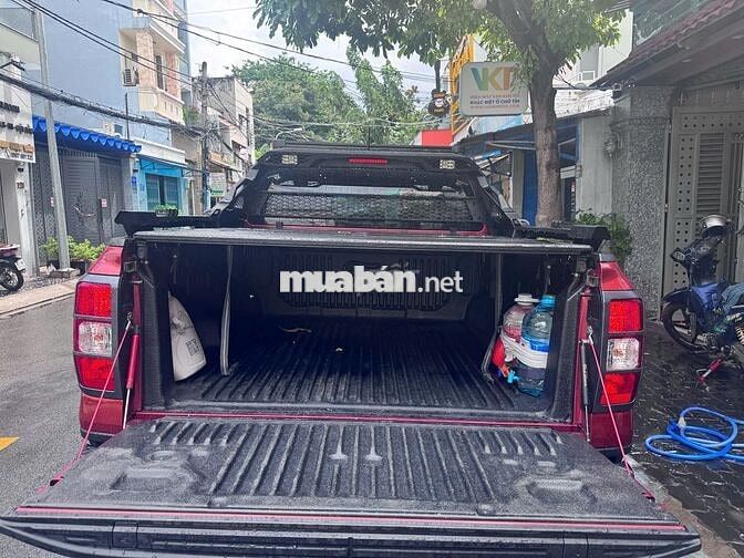 Ford Ranger XLS AT 1 cầu 2024 27500 km Màu cam