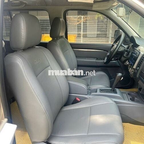 Ford Everest 2014 2.5L AT 4x2 96.000 km