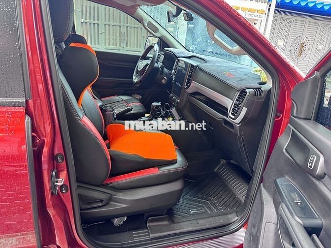 Ford Ranger XLS AT 1 cầu 2024 27500 km Màu cam