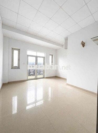 Cho Thuê Nhà DT 5x35m 1Trệt 1Lầu 2Pn 3Wc Sân Rộng Có Thể Sx Nhỏ