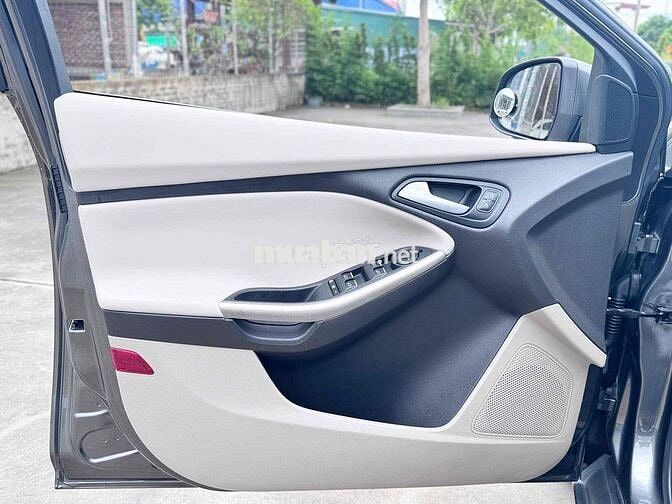 Ford Focus SX 2016 Tự động màu Xám