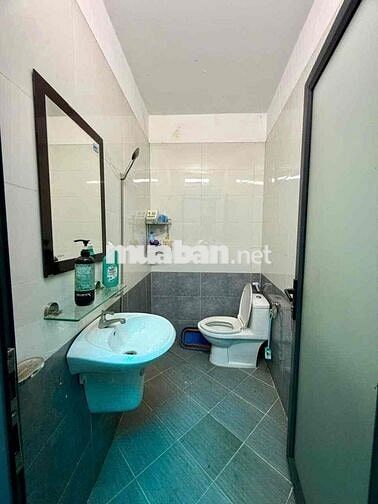 NHÀ SIÊU ĐẸP_CÁCH NGÃ 4 GA 300M _5PN GIÁ 12 TRIỆU