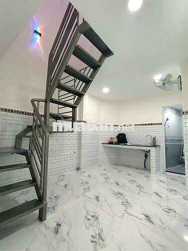 BẾN VÂN ĐỒN GIÁP Q1- XH CÁCH NHÀ 1 CĂN-VÀI BƯỚC RA CV CẦU DỪA-31M2-2T