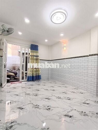 BẾN VÂN ĐỒN GIÁP Q1- XH CÁCH NHÀ 1 CĂN-VÀI BƯỚC RA CV CẦU DỪA-31M2-2T