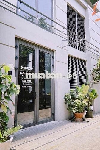 Tuyển nhân viên phục vụ fulltime và partime