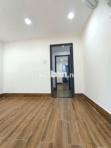 BẾN VÂN ĐỒN GIÁP Q1- XH CÁCH NHÀ 1 CĂN-VÀI BƯỚC RA CV CẦU DỪA-31M2-2T