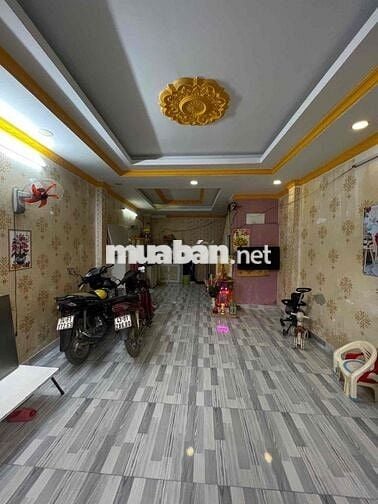 chỉ hơn 2 tỷ, gần aeon tân phú, chợ 26/3, kênh tham lương ,dt 4x10