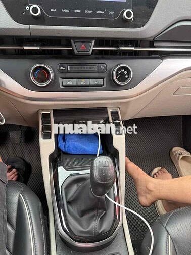 Kia Carens 2024 Trắng 7 chỗ Số sàn 40000 km