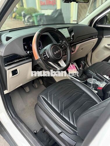 Kia Carens 2024 Trắng 7 chỗ Số sàn 40000 km