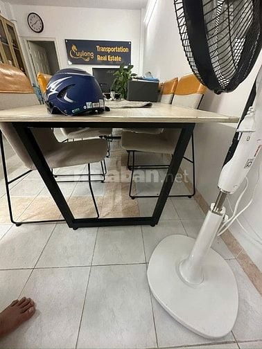 Cần bán lại bộ bàn 6 ghế văn phòng , Chữ nhật  Ngang 1,2 m  dai 2,4m