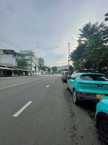 Bán nhà mặt tiền 209 Tôn Thất Thuyết, Nhà 4 tầng ,DT: 73m2. Giá 16 Tỷ