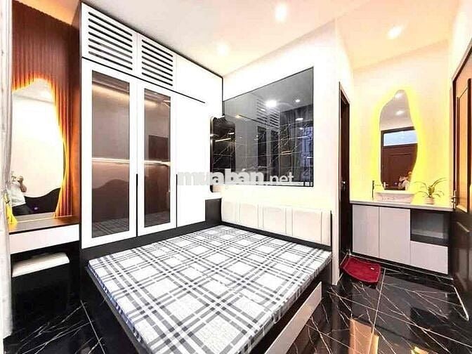 25m 5 tầng tại Ngọc Hà sổ đỏ đẹp - ko QH - hơn 5 tỷ