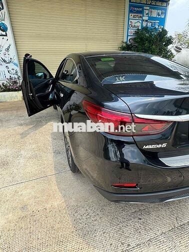 Mazda 6 2.0 Premium 2019 Đen