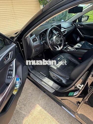 Mazda 6 2.0 Premium 2019 Đen