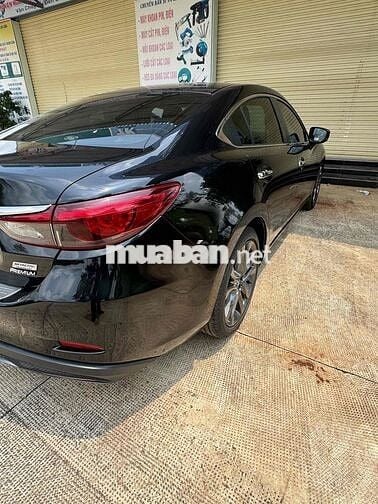 Mazda 6 2.0 Premium 2019 Đen