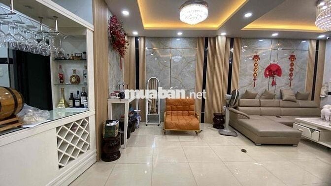 cho thuê nhà làm homestay thị nghè 8*12m