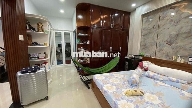 cho thuê nhà làm homestay thị nghè 8*12m