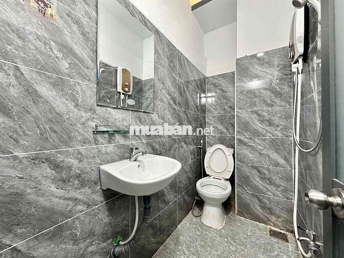 STUDIO TÁCH BẾP BAN CÔNG SIÊU BỰ NGAY TRỤC ĐƯỜNG PHẠM VĂN CHIÊU