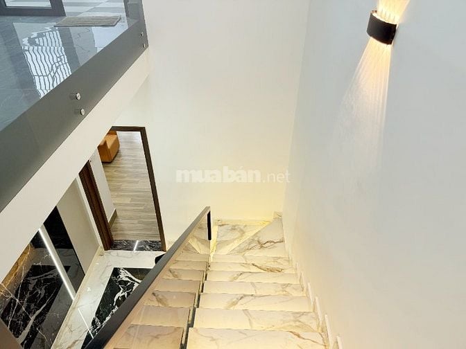 Nhà hiện đại 5x17 full nội thất đẹp, dọn vào ở ngay
