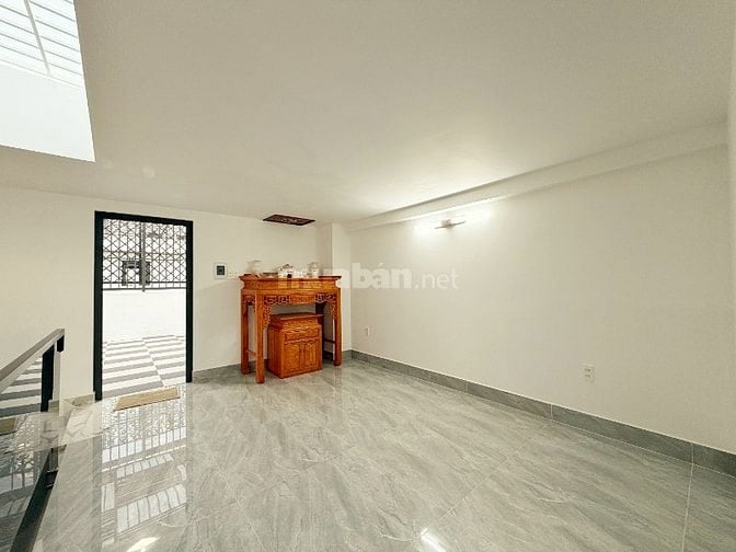 Nhà hiện đại 5x17 full nội thất đẹp, dọn vào ở ngay