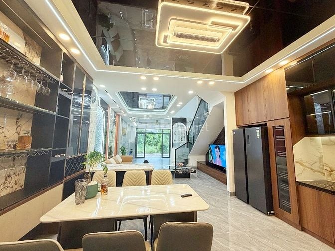 Nhà hiện đại 5x17 full nội thất đẹp, dọn vào ở ngay