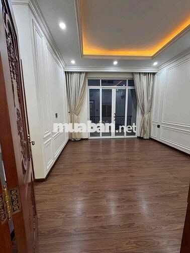 CHO THUÊ NHÀ BIỆT THỰ PHƯỜNG PHÚ HOÀ THIẾT KẾ TÂN CỔ ĐIỂN