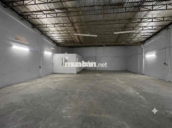 KHO XƯỠNG CHO THUÊ 240m2  TRẦN CAO RÁO THOÁNG 1/PHAN VĂN HỚN