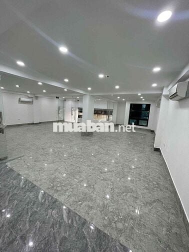 CHO THUÊ NHÀ VP MỚI XÂY NGUYỄN VĂN HUYÊN 100m