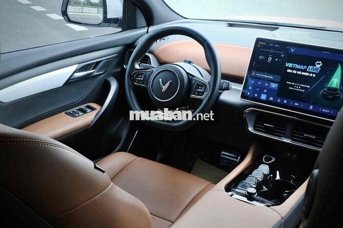 VinFast VF8 Plus 2025 Trắng Lướt 26.000 Km