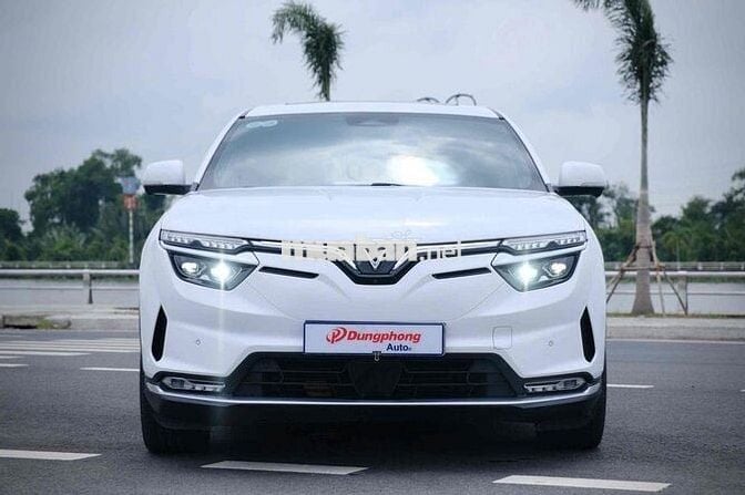 VinFast VF8 Plus 2025 Trắng Lướt 26.000 Km