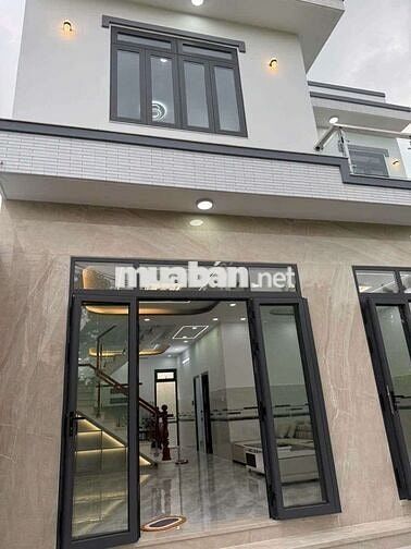 Nhà bán ngang rộng đúc lầu khu dân cư