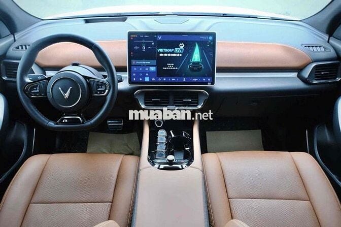 VinFast VF8 Plus 2025 Trắng Lướt 26.000 Km