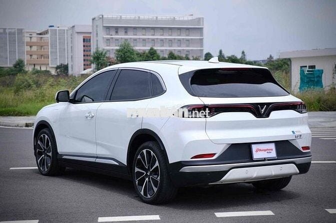 VinFast VF8 Plus 2025 Trắng Lướt 26.000 Km