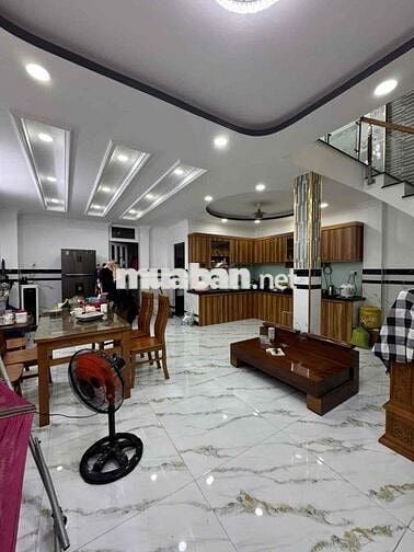 SHR NGUYỄN THỊ THẢNH – GẦN CHỢ GÀ – GIÁP Q12 – XE HƠI NGỦ TRONG NHÀ
