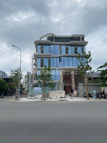 CHO THUÊ TÒA NHÀ VĂN PHÒNG 2 MẶT TIỀN TRẦN QUÝ KIÊN, NGUYỄN THANH SƠN