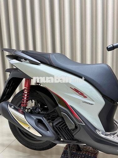 Honda SH 160i ABS Xám xi măng 1900 km